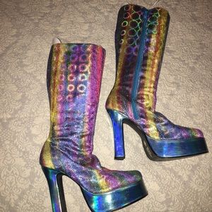 Vintage metallic platform boots - RARE FIND